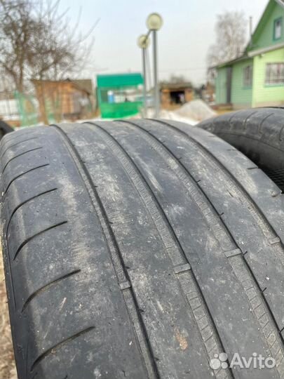 Goodyear Eagle F1 A/S-C 255/40 R19