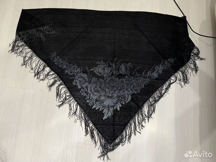 Шарфы платки палантины