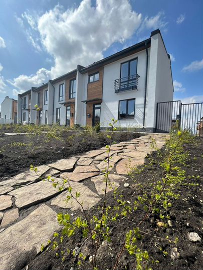 2-к. квартира, 99,7 м², 1/2 эт.