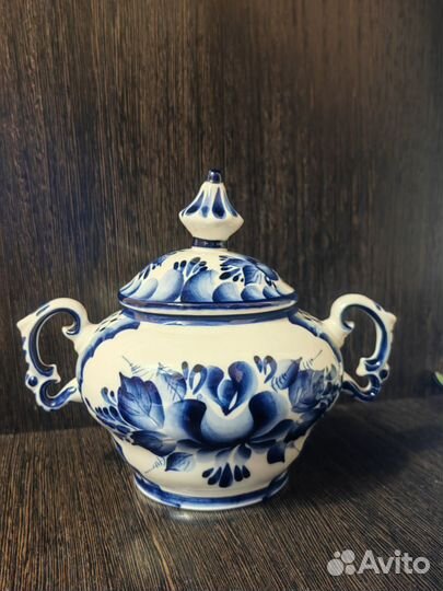 Сахарница новая гжель