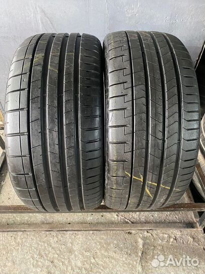 Pirelli P Zero PZ4 255/30 R20