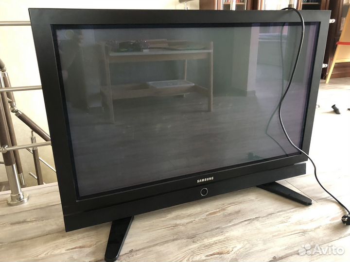 Телевизор на запчасти