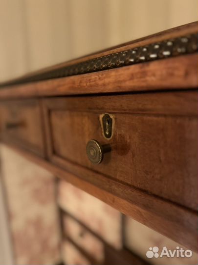 Антикварный буфет