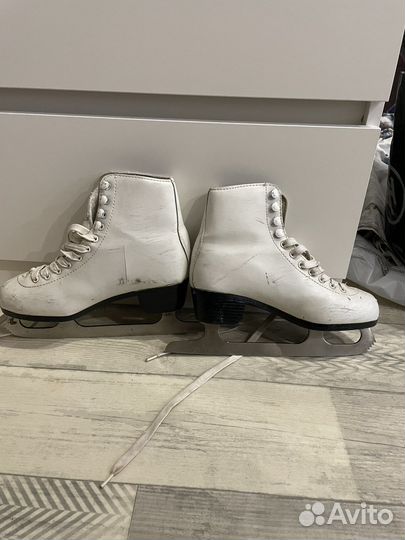 Коньки женские 37-38