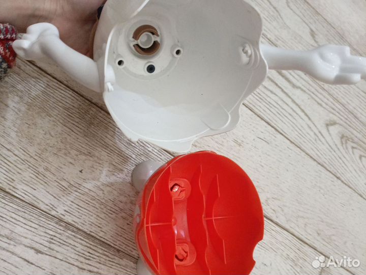 Игрушка Киндер большой. В хорошем состоянии