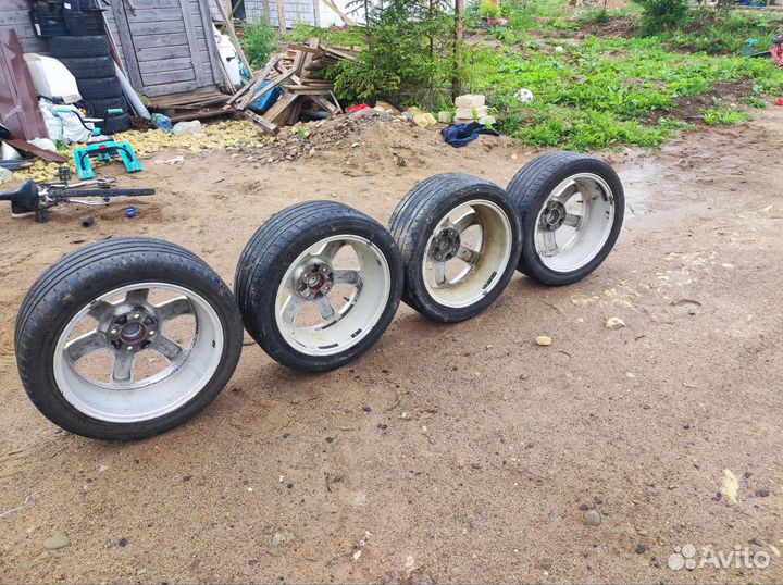 Диски nissan r17 4х114.3 с резиной