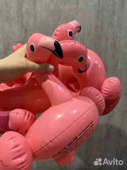 Надувной держатель для стаканов бутылок intex