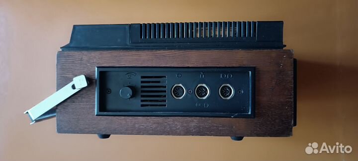 Катушечный магнитофон Дайна