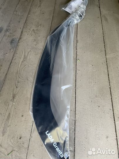 Дефлектор капота на LADA granta FL