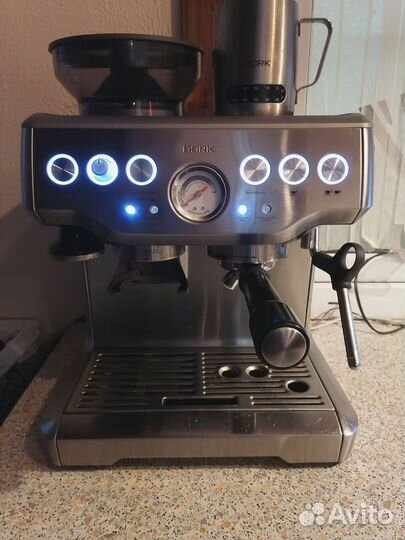 Кофемашина bork c804