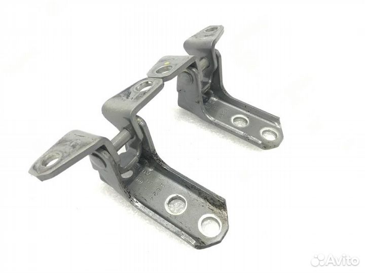 Петля двери передняя правая Mitsubishi Asx 2021