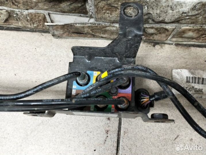 Клапан пневмоподвески Volvo Xc90 2 2.0 dizel 2019