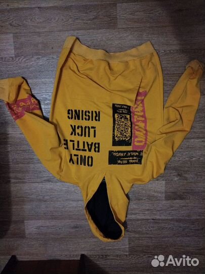 Худи желтое