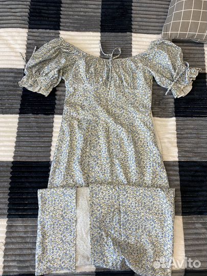 Платье летнее(не зарезервировано)