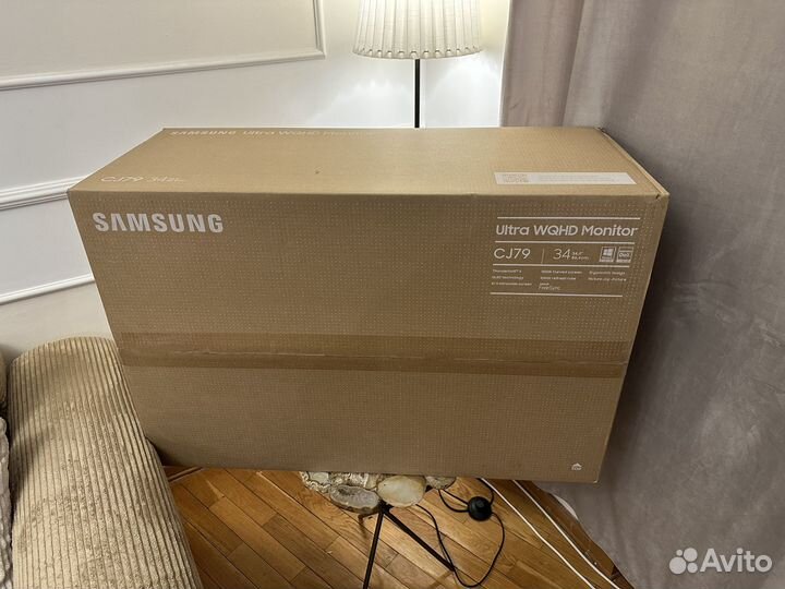 Изогнутый монитор Samsung 32 дюйма