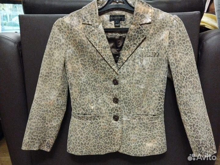 Кожаный пиджак 42р