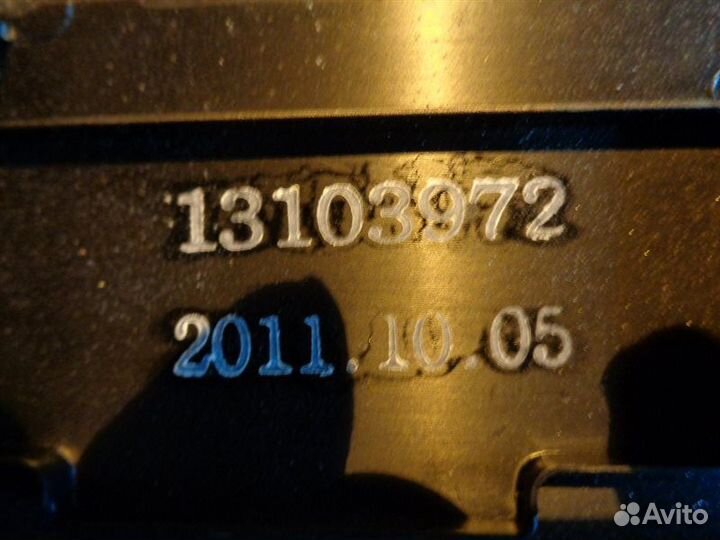 Крышка двигателя Chevrolet Aveo T300 F16D4 2012