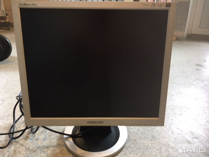 Монитор Samsung syncmaster 913n
