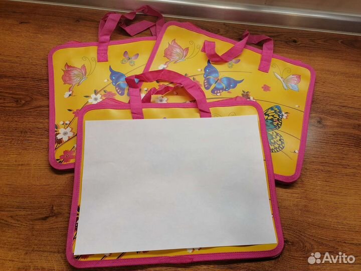 Папка для творчества А4 на молнии с ручками