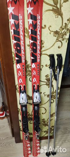 Горные лыжи и ботинки