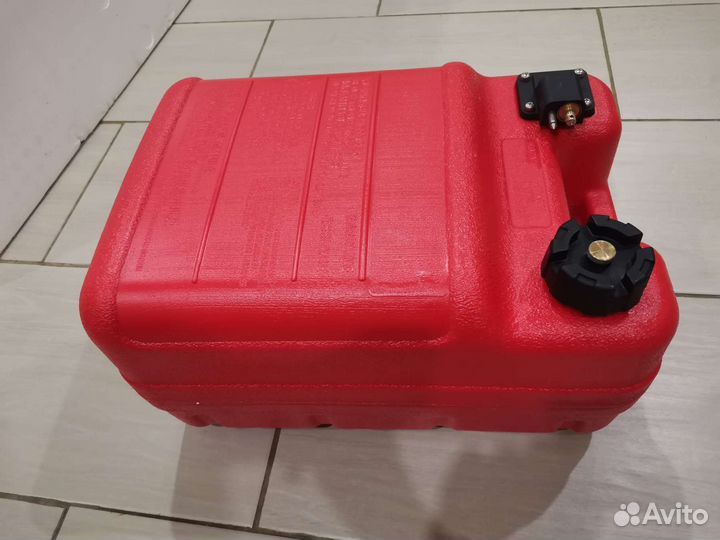 Топливный бак для лодочного мотора