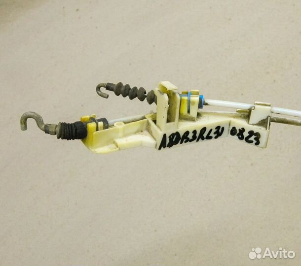 Трос замка задней левой двери Audi 80 B3