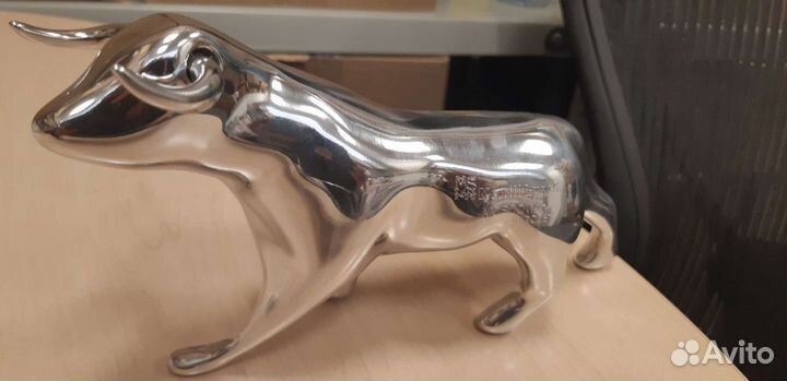 Статуэтка Бык