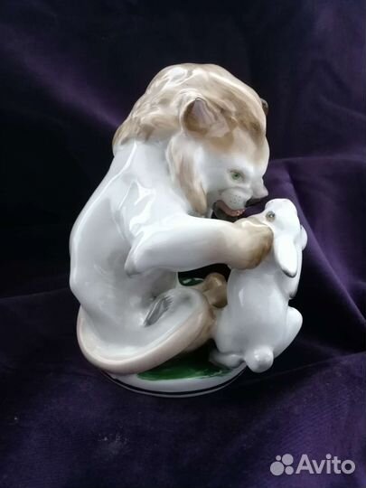 Статуэтка Лев и заяц (