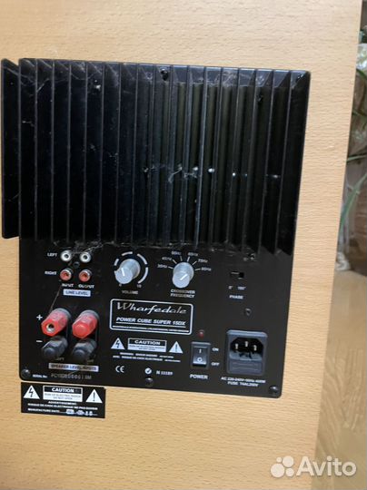 Активный сабвуфер