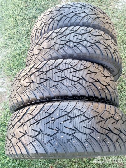 Powertrac Snow March Stud 215/60 R16
