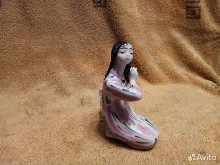 Статуэтка фарфоровая лфз