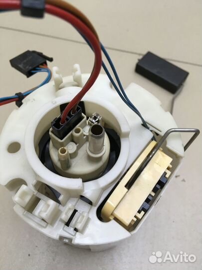 Бензонасос Mercedes W164 ML/GL