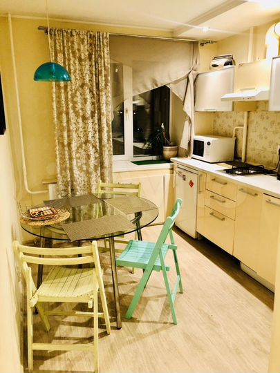 1-к. квартира, 42 м², 4/10 эт.