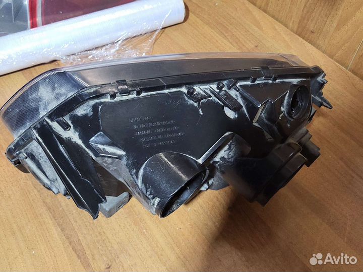 Renault duster 1 рест- фара передняя правая