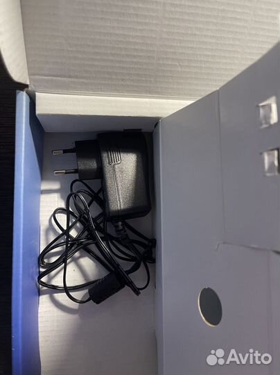 Электронная фоторамка Digma 8” новая