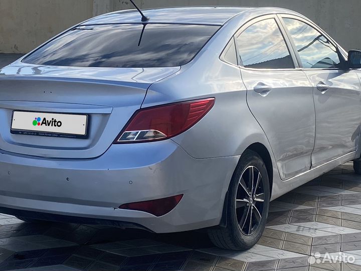 Hyundai Solaris 1.6 AT, 2015, 245 000 км