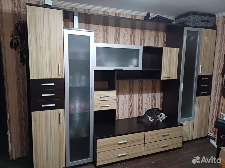 Стенка в гостиную бу