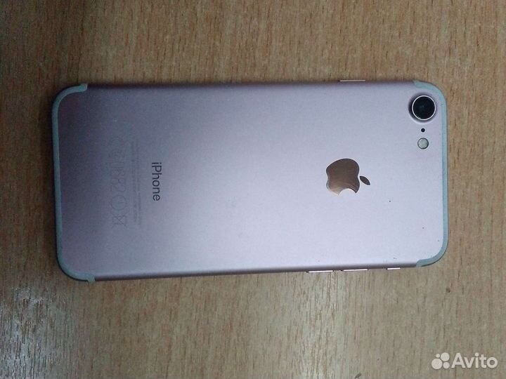 iPhone 7, 32 ГБ