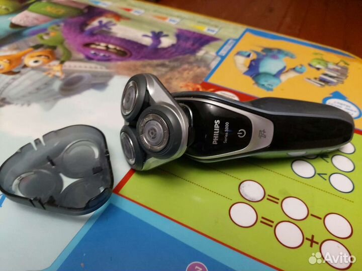 Электробритва Philips series 5000