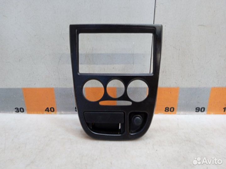 Рамка магнитолы Kia Rio 1 1.5 2001