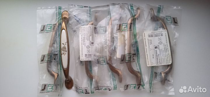 Мебельные ручки