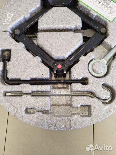 Ящик для инструментов Aveo (T300) 2011