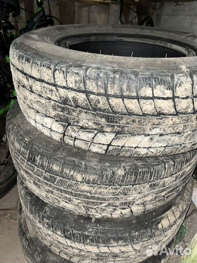 Triangle Snowlink TWT02 205/70 R15
