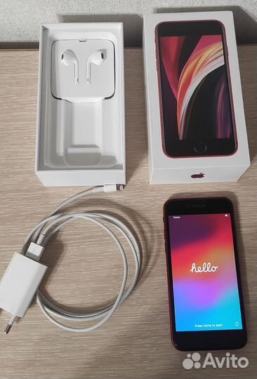 iPhone SE, 64 ГБ