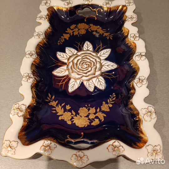 Блюдо фарфор