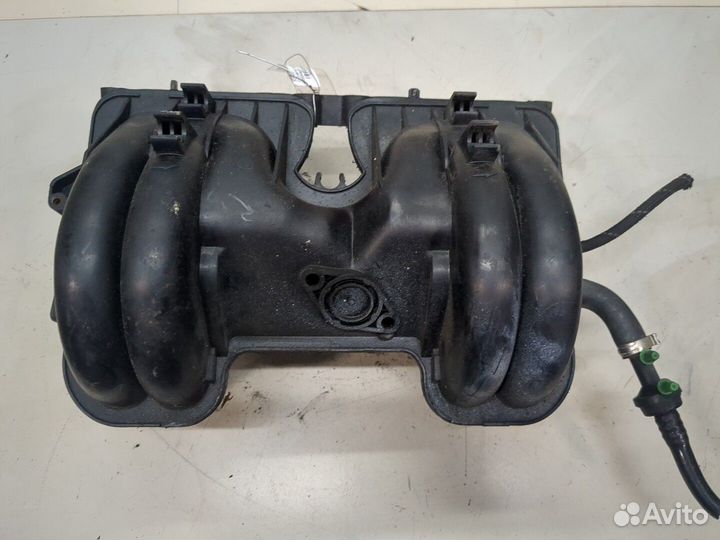 Коллектор впускной Volkswagen Golf 3, 1995