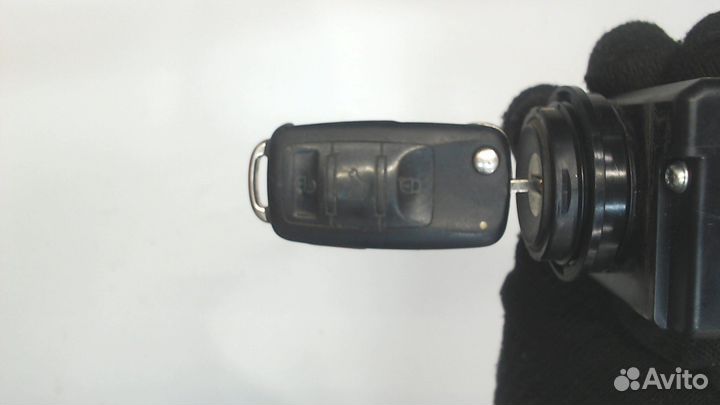 Замок зажигания Volkswagen Touareg, 2008