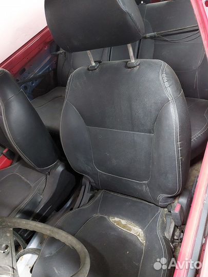 Комплект сидений Mitsubishi L200 KB 2006-2016