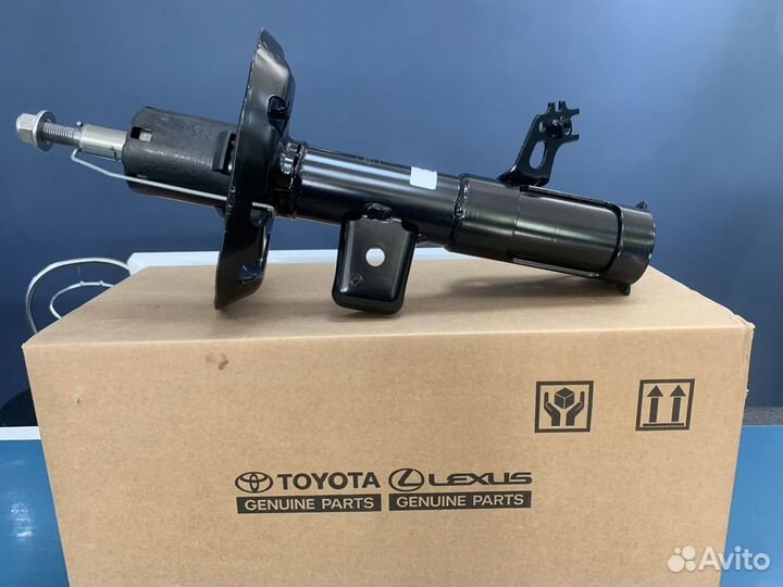 Амортизаторы Toyota Camry V70 3,5