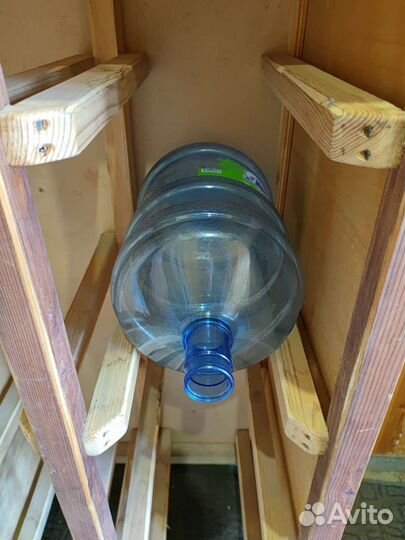 Стеллаж для воды